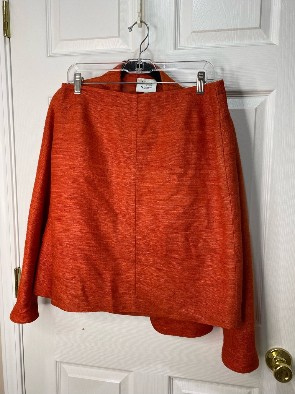 Akris Punto Saks Fifth Avenue Vibrant Orange Women's Blazer and Skirt Set - Picture 9 of 11